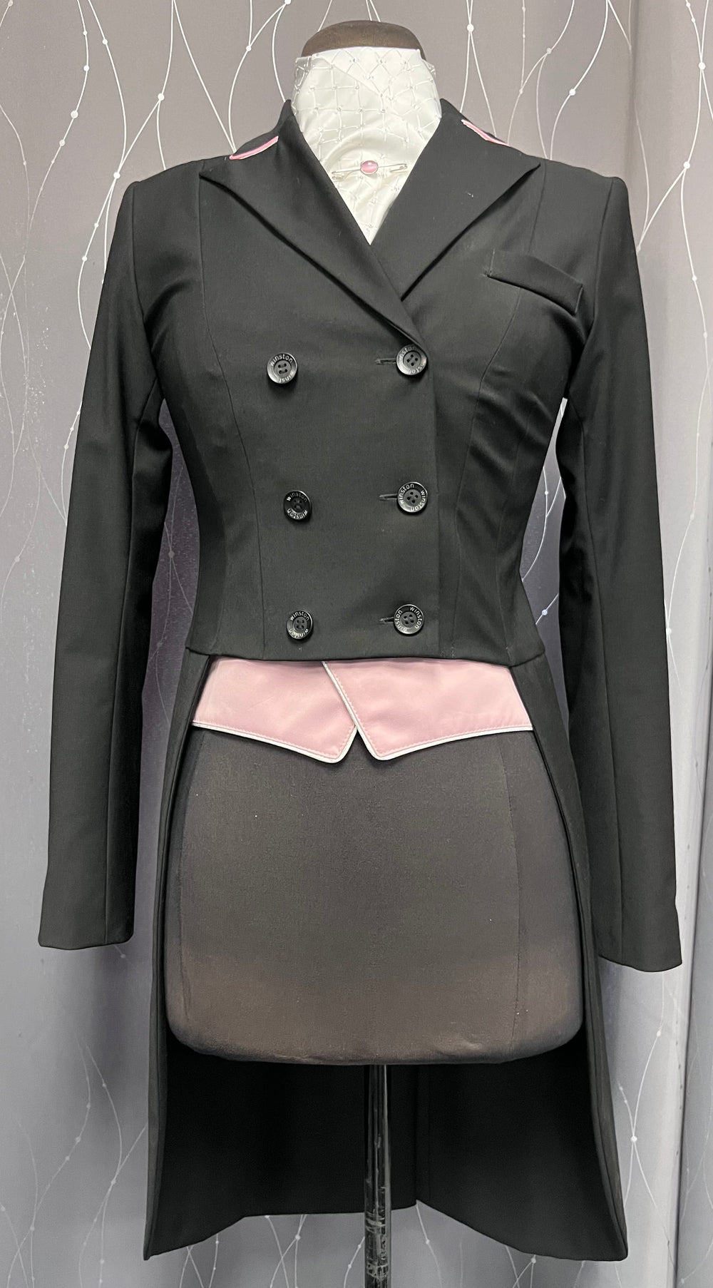 Black/Pink