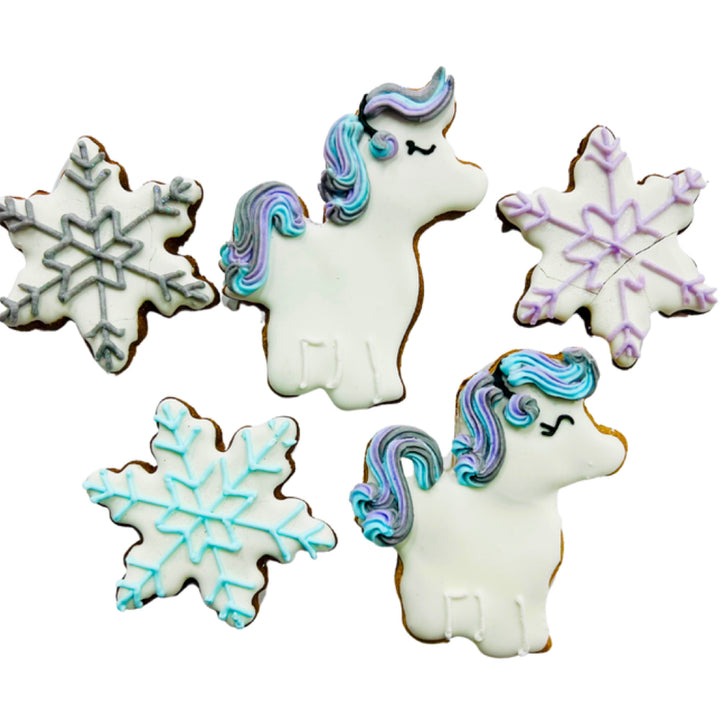 Snow Ponies Winter Horse Treats - Snaks 5th Avenchew